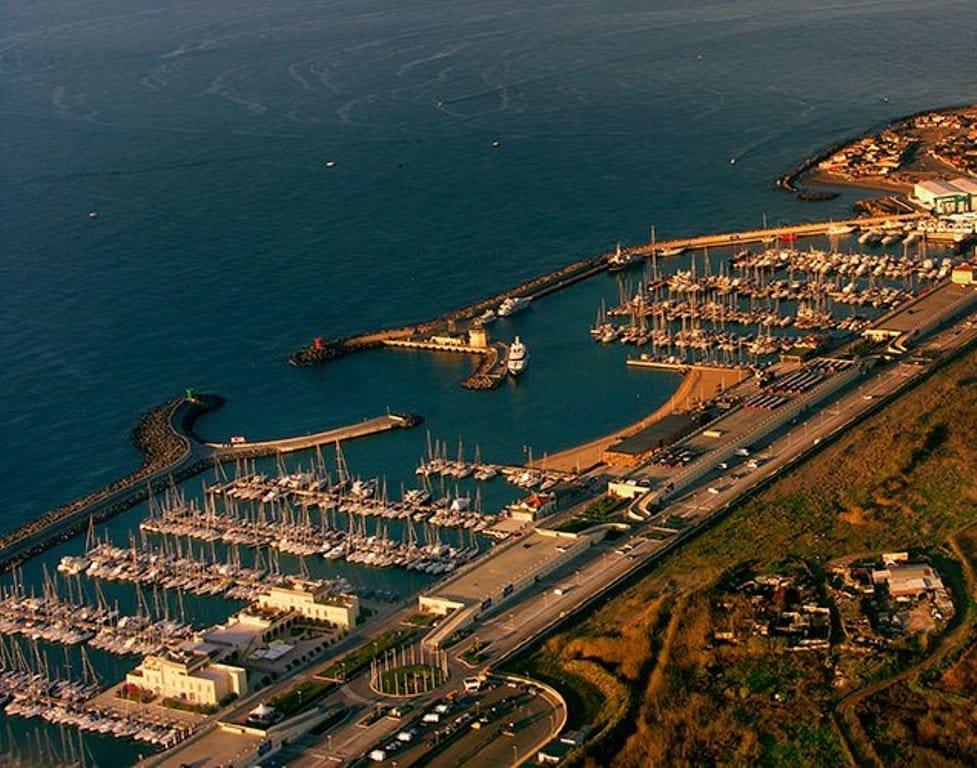 Porto turistico di Roma